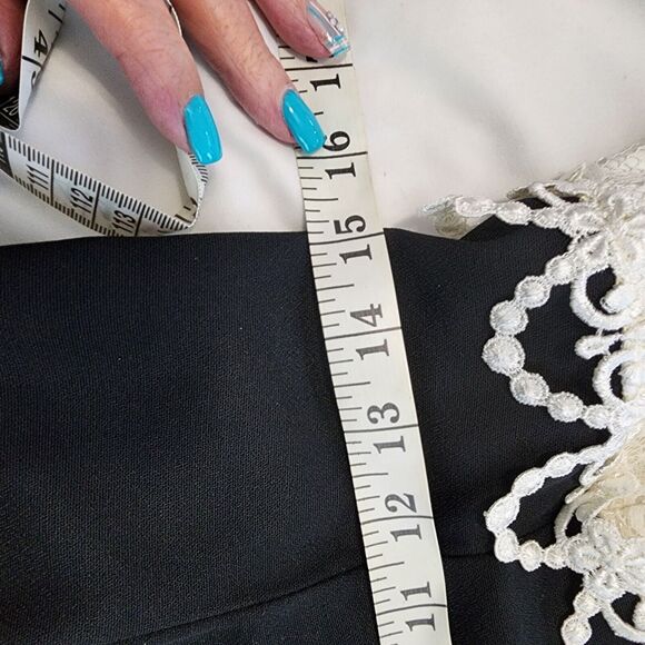 Jessica McClintock Gown Black Cream Empire Lace Cut Out Formal Prom Long 12 Vtg - Picture 10 of 16